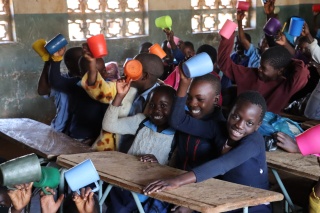 L'approccio comunitario all'alimentazione scolastica che guida Mary's Meals 