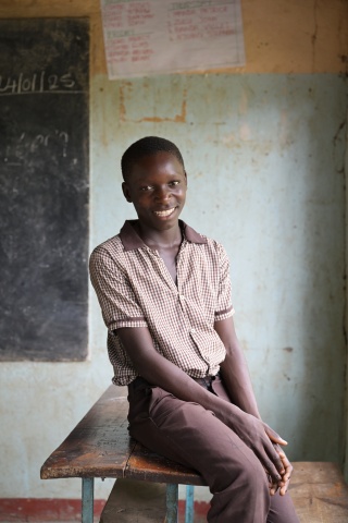 Incoraggiare i bambini a frequentare la scuola in Zambia 